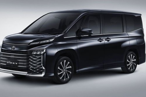 Toyota Alphard Kemahalan? Coba Cek Voxy, Harganya Cuma Segini