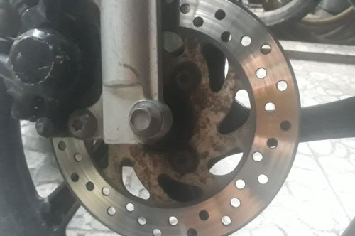 Selain Gak Pakem, Ini Dampak Lain Piringan Cakram Motor Matic Tipis Masih Dipakai