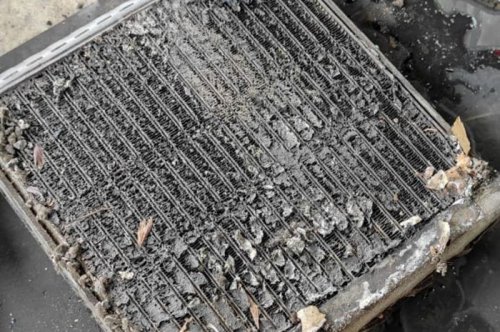 Ini Penyebab Endapan lendir Terbentuk di Evaporator AC Mobil Bekas