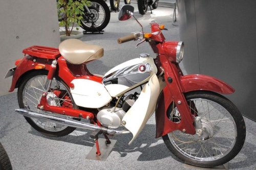 Suzuki , Baru Tahu, Suzuki Punya Bebek Klasik Mirip Super Cub, Perfoma Bersaing