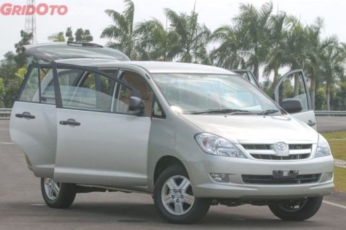 Pengin Toyota Kijang Innova Diesel Tahun 2008, Segini Harga Mobil Bekasnya