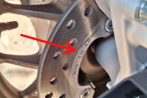 Belum Banyak yang Tahu Cakram Motor Punya Kode Rahasia, Ini Artinya