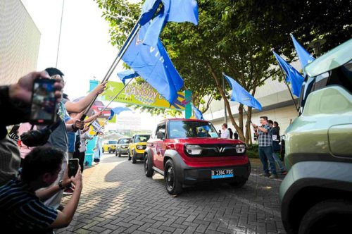 Penantian 2 Bulan, Ratusan VinFast VF 3 Sampai ke Garasi Konsumen