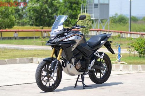 Honda CB Buat Turing, Sekali Full Tank Bisa Jalan 540 Km, Segini Harga CB150X April 2025
