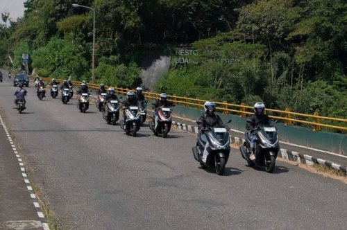 Honda, Touring, Selain Nyaman, Ini 5 Alasan Honda New PCX 160 RoadSync Cocok Buat Touring