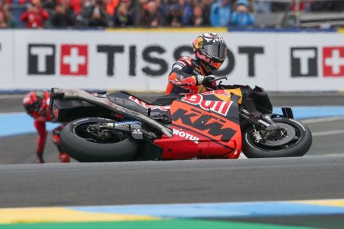 Dua Kali Crash, Bastianini Panen 5 Long Lap Penalty di MotoGP Prancis 2025