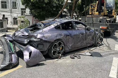 Xiaomi SU7 Max Bonyok Usai Tertimpa Truk, Pemilik Dibuat Terkesan Saat Buka Pintunya