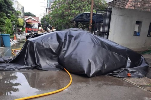 Khawatir Kebakaran Mobil Listrik, Harus Sedia APAR Jenis Khusus Ini
