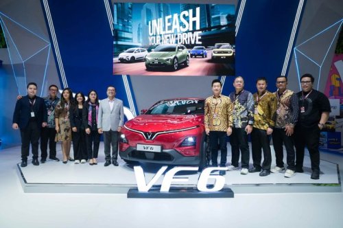 VinFast, VinFast VF 6, Pertama Kali Di Indonesia, VinFast VF 6 Menampakan Diri Di Surabaya