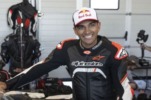 Muncul di Acara Aprilia, Ini Alasan Baju Balap Jorge Martin Sengaja Banget Beda Sendiri