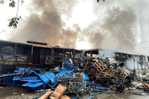 Puluhan Bus Transjakarta Diamuk si Jago Merah, Unit Sudah Dianggurin Selama Ini