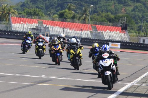 Cuma Keluar Duit Rp 400 Ribu, Anggota Komunitas Bisa Balap Aerox di Mandalika