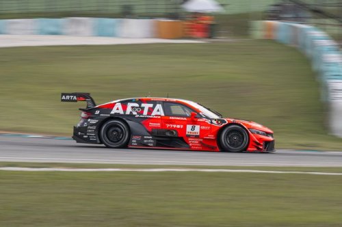 Empat Tim Bridgestone Berhasil Sabet Podium Super GT Malaysia