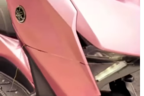 Seram! Yamaha XMAX Terpotong Benang Layangan, Ahli Sarankan Ini