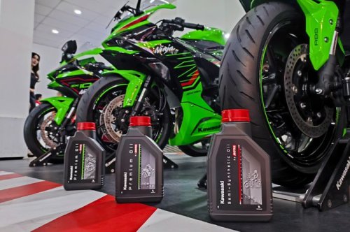 Kawasaki, Kawasaki Berkolaborasi dengan Motul Hadirkan Dua Oli Mesin Spesial