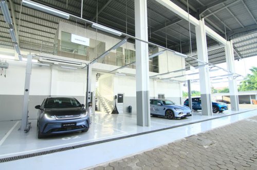 BYD Indonesia Sedang Mode Ngebut, Target Bikin Dealer Resmi Sebanyak Ini