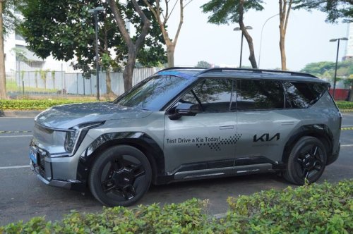 Kia, Kia EV6, Kia EV9, Tak Mau Ketinggalan Tren Mobil Listrik, KIA Boyong EV9 dan EV6 GT-Line ke GIIAS 2025