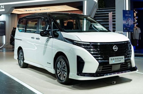 Nissan, Nissan Serena, Nissan Serena e-Power Masih Curi Perhatian Pengunjung GIIAS 2025
