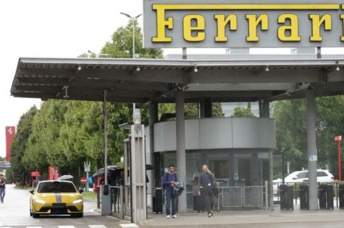 Xiaomi, Xiaomi SU7 , Xiaomi SU7 Ultra, Ferrari, Xiaomi SU7 Ultra Nongol di Markas Ferrari, Isyarat Jadi Bahan Belajar Mobil Listrik Baru