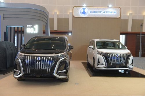 Mobil Listrik Rasa Hotel, Denza D9 Mejeng Perdana di GIIAS Surabaya