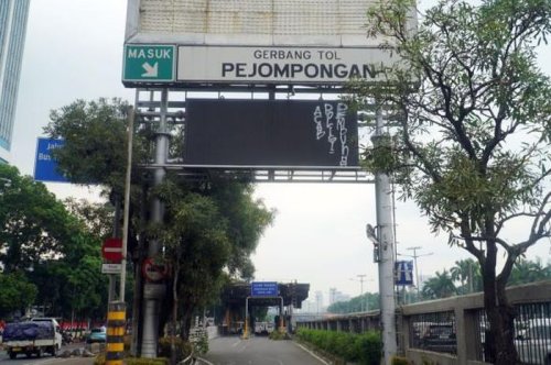 Kondisi Gerbang Tol Penjompongan Memprihatinkan, Sementara Waktu Ditutup Total