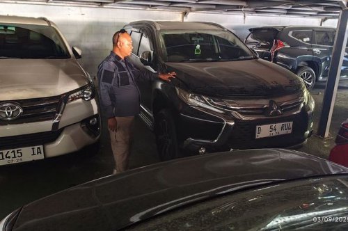 KPK Bredel Korupsi Anggota DPR RI Satori, 15 Unit Mobil Mulai Brio, Fortuner Sampai Alphard Diangkut