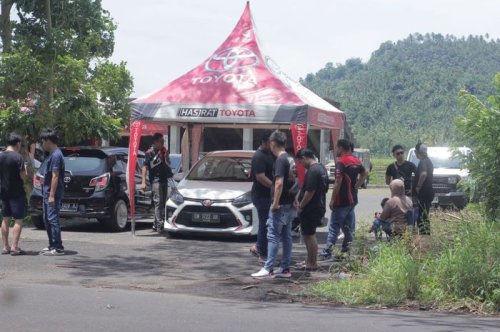 Toyota, Bukan Cuma Kumpul, Jamnas Toyota Agya Club Suguhkan Drag Race Seru
