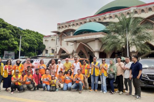 Rasa Syukur Anniversary ke-7, Wuling Jakarta Raya Gelar Jumat Berkah Sebulan Penuh