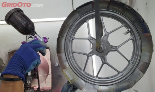 Baru Tahu, Ternyata  Cairan Anti Bocor Bikin Pelek Motor Susah Dicat