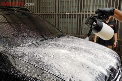 Rahasia di Balik Efek Licin Sampo Mobil, Ahli Ini Ungkap Fungsinya