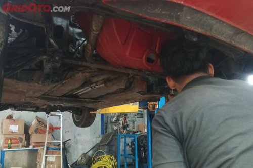 Kaget Lihat Oli Sering Cepat Habis? Penyebabnya Bukan Selalu Bocor!