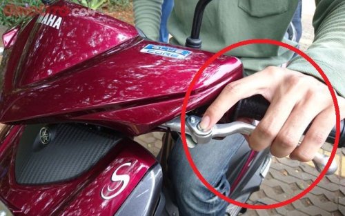 Ternyata Ini Sebabnya Jangan Meletakkan Jari di Tuas Rem Motor Matik