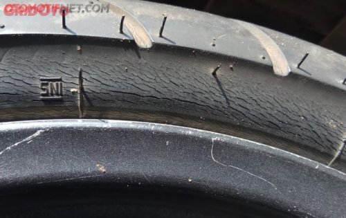 Harus Tahu, Akibat Kesalahan Sepele Ini Ban Motor Bisa Retak