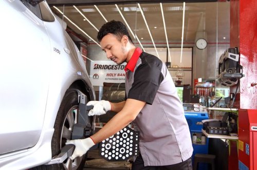 Pasca Lebaran, Lakukan Pengecekan Ban Mobil, Begini Tips Dari Bridgestone