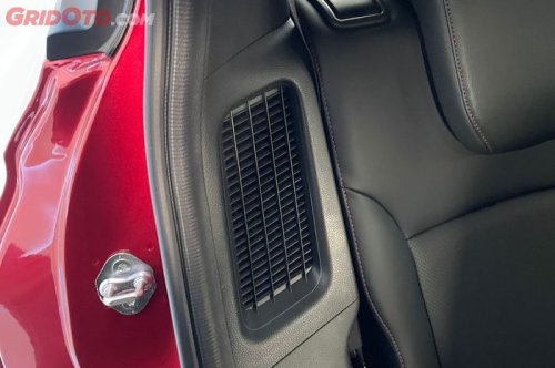 Ada Kisi-kisi Aneh Di Kabin Honda HR-V Hybrid, Ternyata Ini Fungsinya