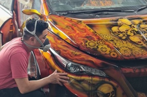 Tomi Airbrush, 30 Tahun Konsisten Berkarya di Dunia Otomotif