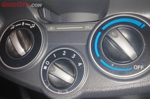 Tanda-tanda AC Mobil Sudah Harus Diservis, Segini Kisaran Biayanya!