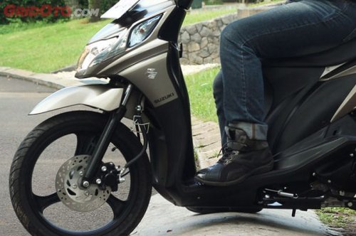 Ini Sebabnya Sokbreker Depan Motor Matic Jeduk Saat Kena Lubang