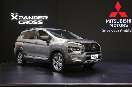 Tampang Gagah Kabin Lega, Update Harga Xpander Cross April 2025