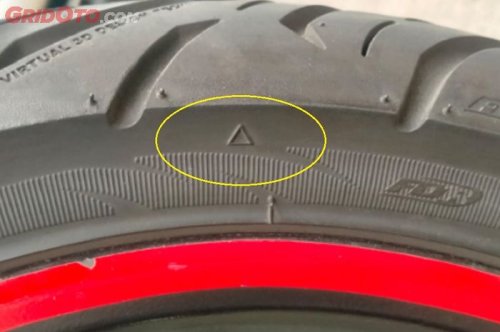 Jadi Tahu, Ternyata Tanda Segitiga Kecil Pada Ban Memiliki Fungsi Penting Sob