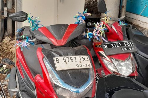 Masih Jadi Misteri, Siapa Pemilik Motor Penuh Tali Rafia di Stasiun Tambun