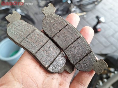 Biar Cepat Pakem, Begini Cara Pakai Kampas Rem Motor Kondisi Baru