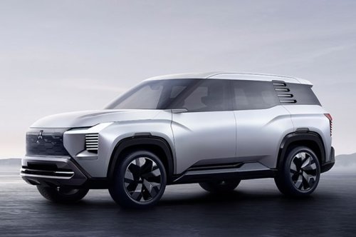 Mitsubishi, Mitsubishi DST Sudah Terdaftar di Indonesia, Ini Varian dan NJKB-nya