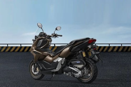 Honda, AHM Kasih Promo Servis, Beli Honda ADV160 Tinggal Mikir Isi Bensin