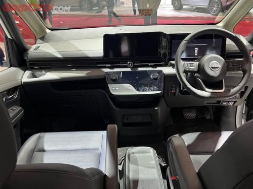Nissan, Nissan Serena, Nissan Serena e-Power Masih Curi Perhatian Pengunjung GIIAS 2025