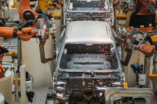 Toyota, Kondisi Ekonomi Indonesia Terus Tertekan, Toyota Ancang-ancang Pantau Kondisi Market