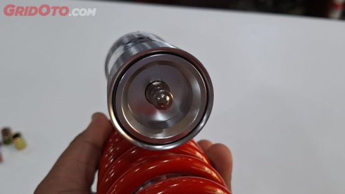 Intip Bagian Dalam Tabung Sokbreker Motor, Ini yang Bikin Empuk