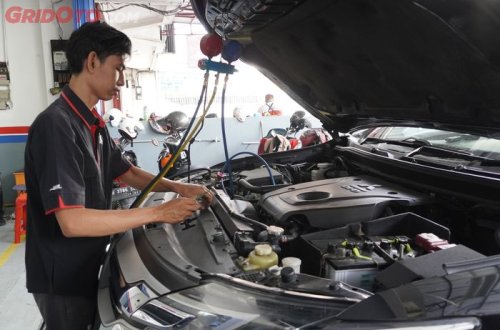 Kapan Waktu yang Tepat Servis AC Mobil? Ini Rincian dan Biayanya