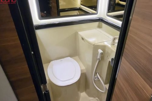 Akhirnya Tahu, Ternyata Ini Alasan Toilet Bus Enggak Bisa Dipakai BAB