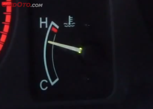 Ternyata Panaskan Mesin Mobil Yang Ideal Waktunya Cuma Segini